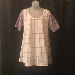 🔥LuLaRoe Perfect Tee🔥